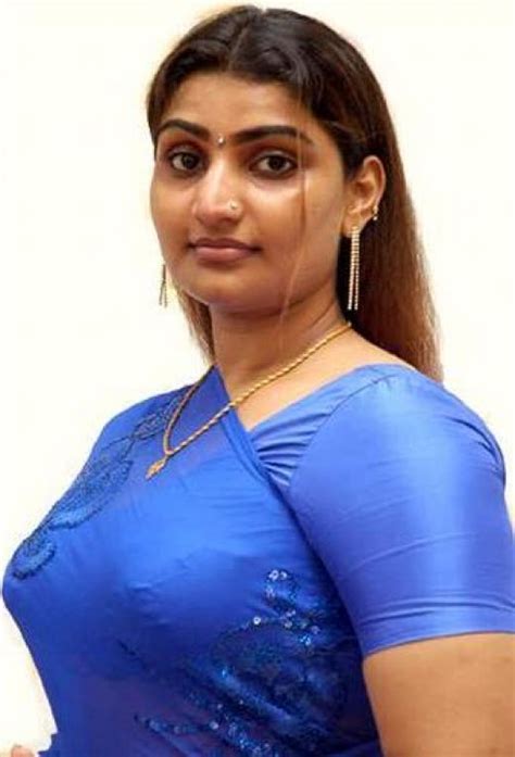 malayalam aunty big boobs|Malayalam aunty with huge boobs